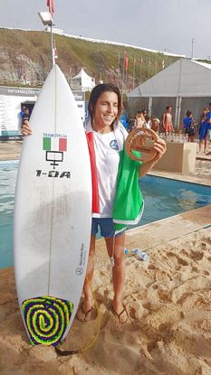 tn Claire Bevilacqua sul podio oro